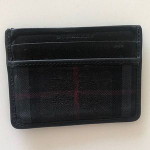 USED BUT GOOD CONDITION Burberry Men’s card holder wallet